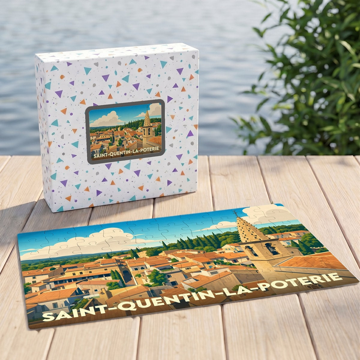 Puzzle souvenir de la ville de Saint-Quentin-la-Poterie avec une illustration stylisée de son clocher et de ses toits provençaux.