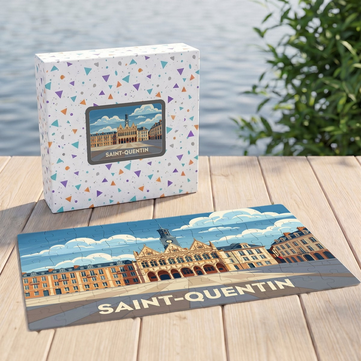 Puzzle souvenir de la ville de Saint-Quentin avec une illustration stylisée de son hôtel de ville.