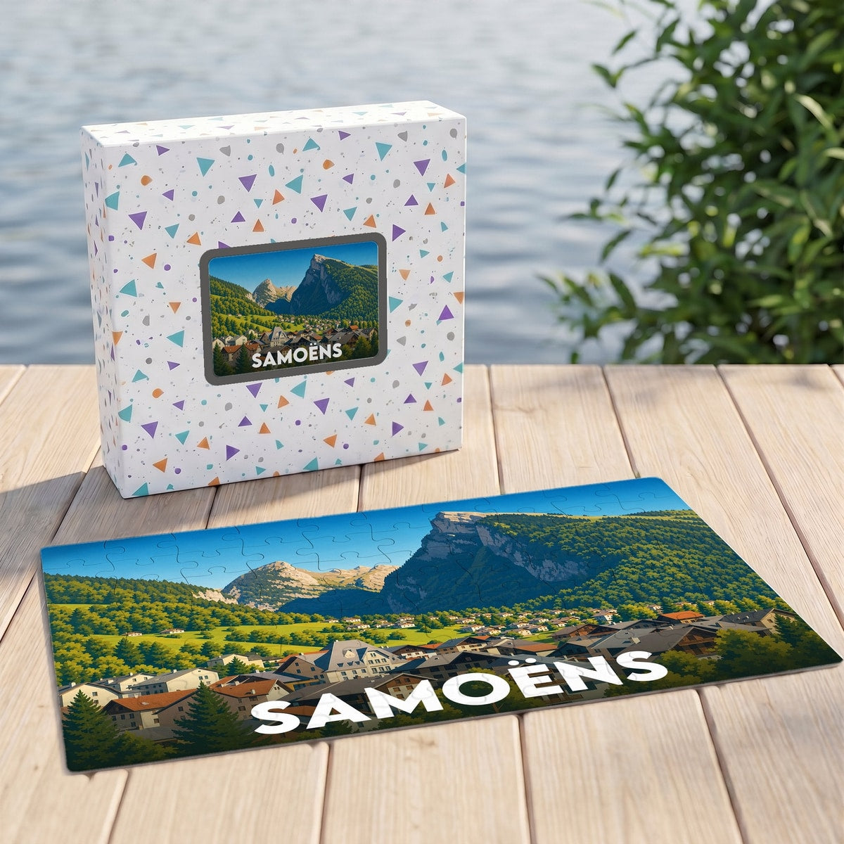 Puzzle souvenir de la ville de Samoëns illustré d'un paysage montagneux et de son village.