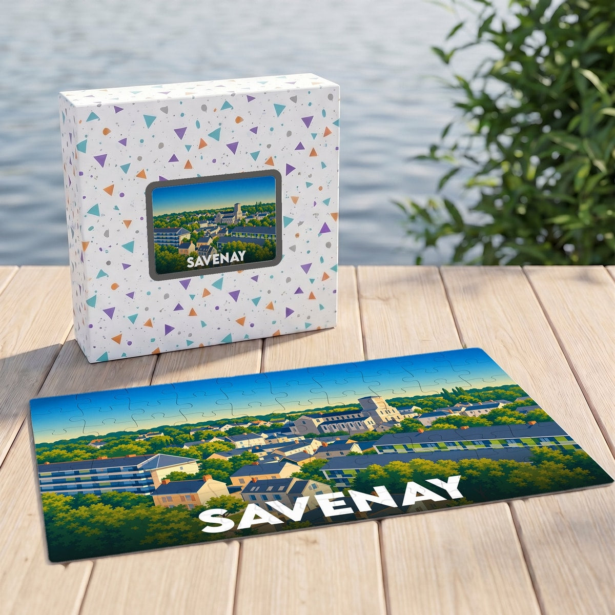 Puzzle souvenir de la ville de Savenay avec une illustration paysagère colorée.