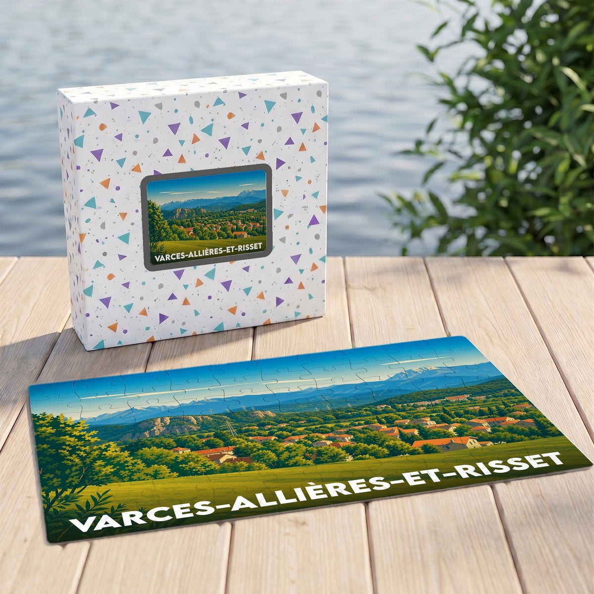 Puzzle souvenir de la ville de Varces-Allières-et-Risset avec une illustration de paysage panoramique.
