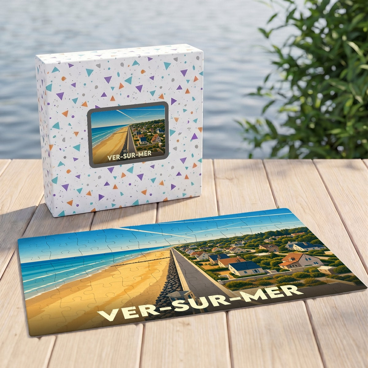 Puzzle souvenir de la ville de Ver-sur-Mer représentant une vue aérienne stylisée du littoral.