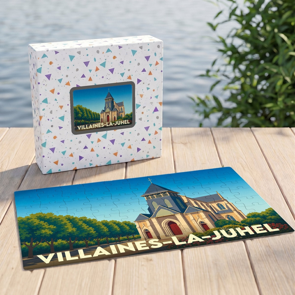 Puzzle souvenir de la ville de Villaines-la-Juhel avec une illustration stylisée d'une église locale.