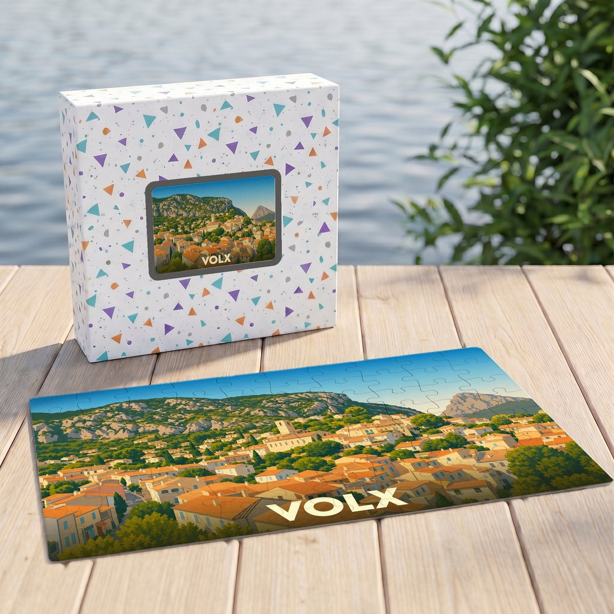 Puzzle souvenir de la ville de Volx illustrant un paysage provençal typique.