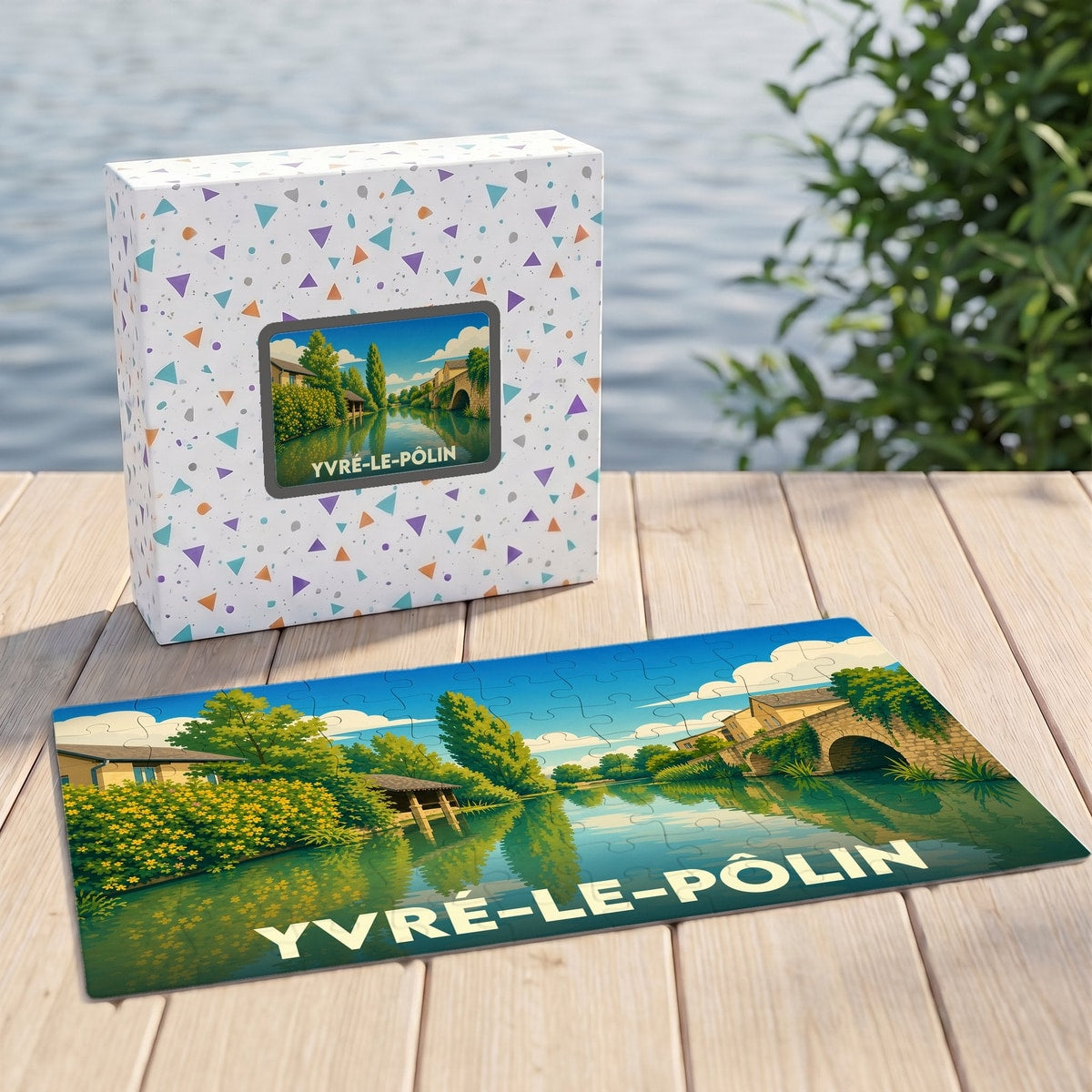 Puzzle souvenir de la ville de Yvré-le-Pôlin illustrant un paysage fluvial paisible avec son pont de pierre.