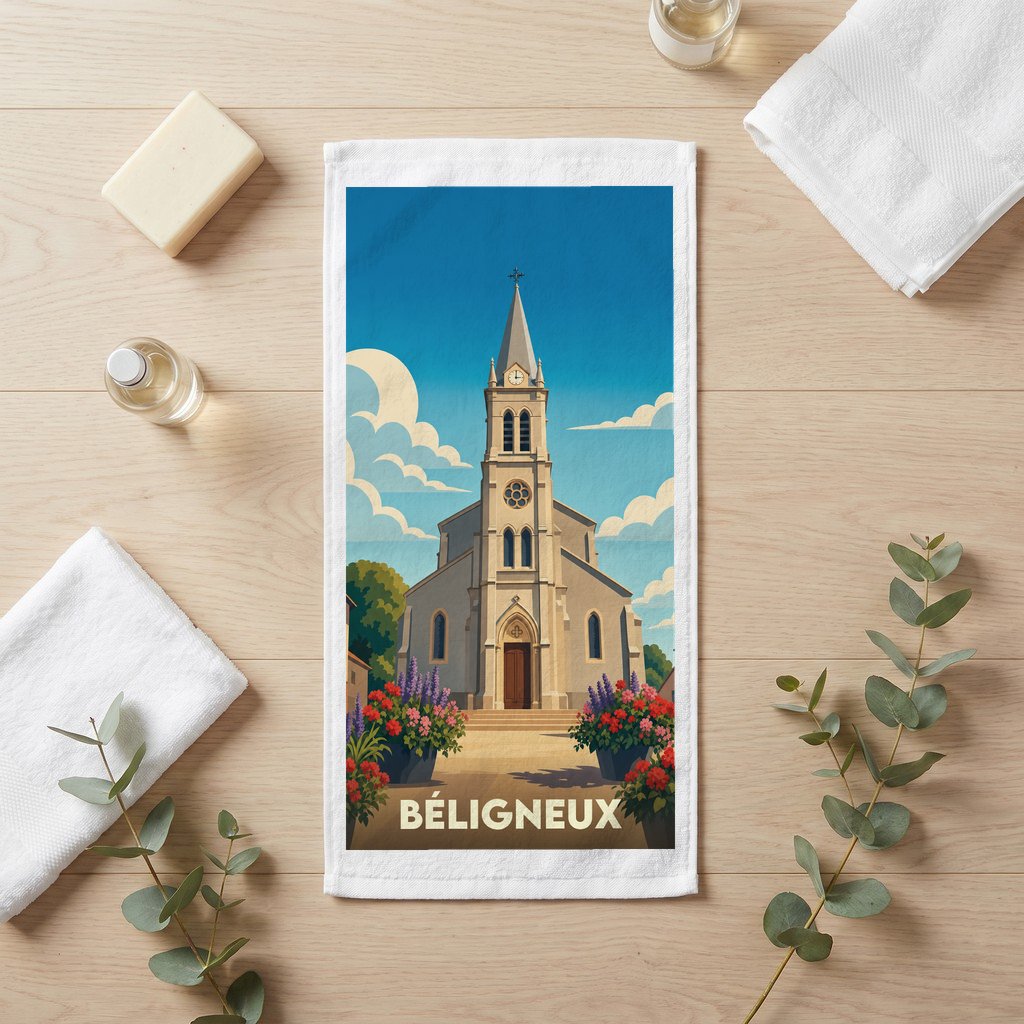 Serviette de bain souvenir de la ville de Béligneux avec une illustration stylisée de son église.