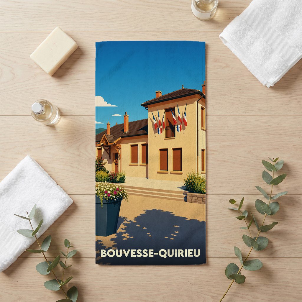 Serviette de bain souvenir de la ville de Bouvesse-Quirieu avec une illustration stylisée.