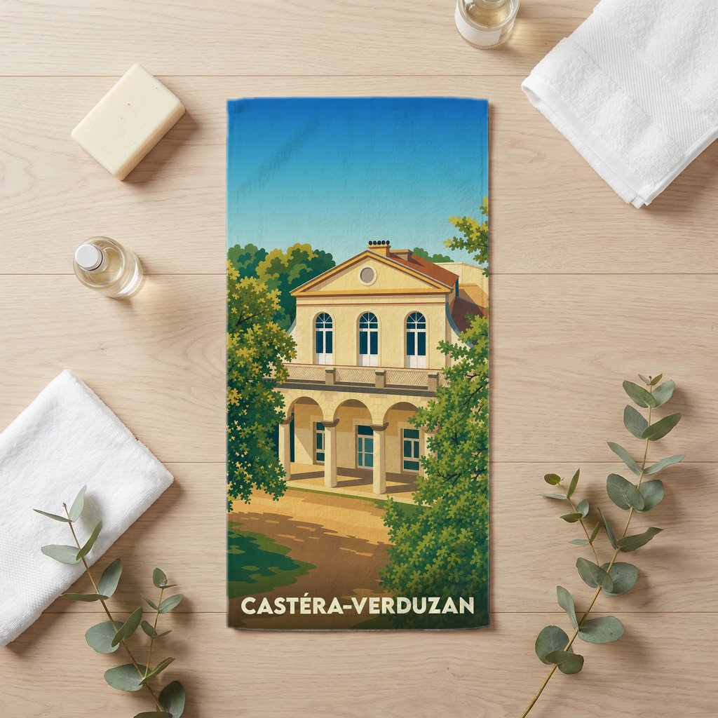 Serviette de bain souvenir de la ville de Castéra-Verduzan avec une illustration stylisée d'un bâtiment thermal.