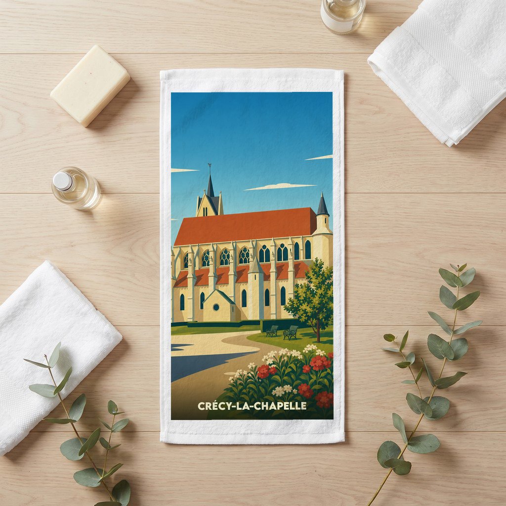 Serviette souvenir de la ville de Crécy-la-Chapelle avec une illustration stylisée de sa collégiale.