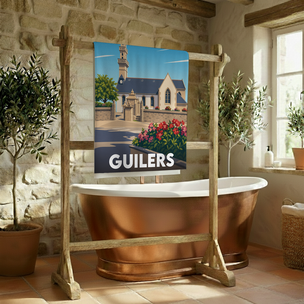 Serviette de bain souvenir de la ville de Guilers avec une illustration stylisée de son église.