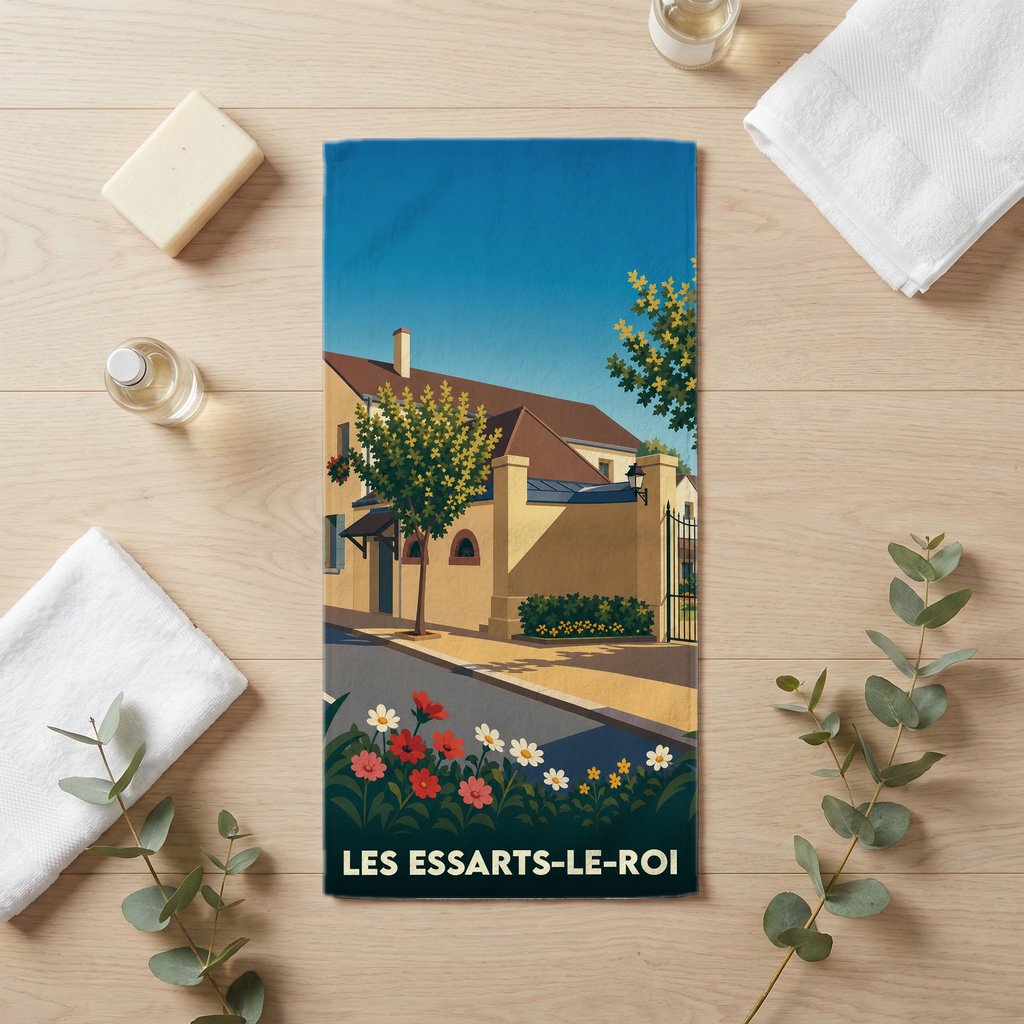 Serviette de bain souvenir de la ville de Les Essarts-le-Roi avec une illustration stylisée d'une rue ensoleillée.