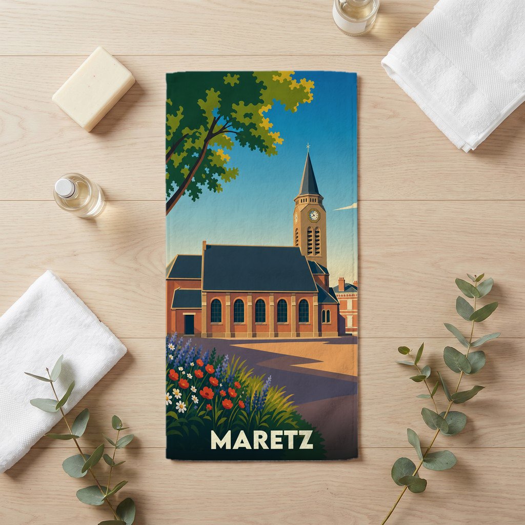 Serviette de bain souvenir de la ville de Maretz avec une illustration stylisée de son église.