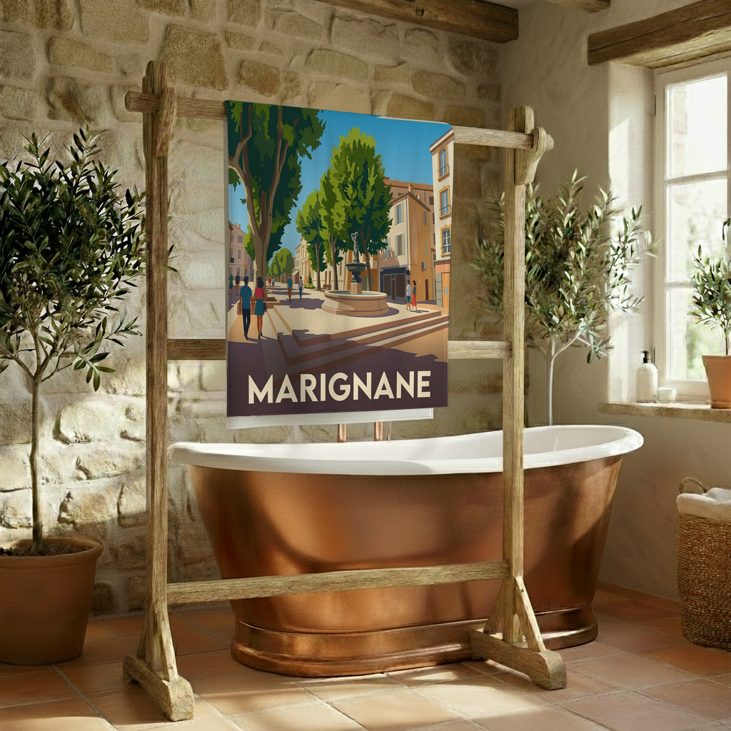 Serviette de bain souvenir de la ville de Marignane avec une illustration stylisée.