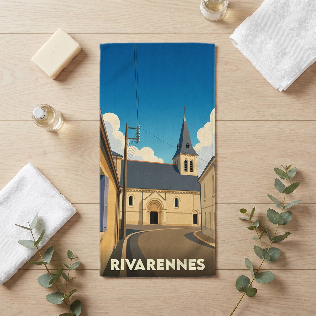 Serviette de bain souvenir de la ville de Rivarennes avec une illustration stylisée de son église.