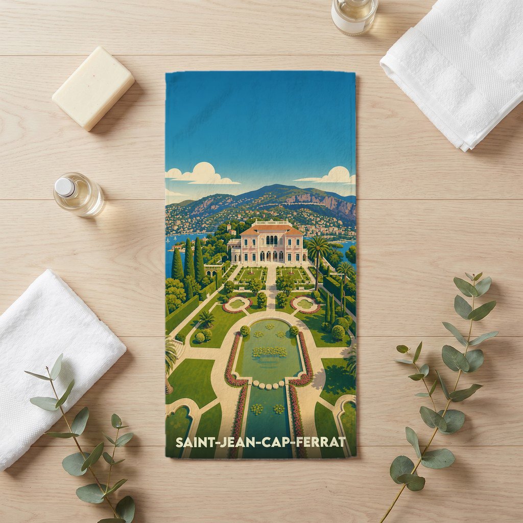 Serviette de bain souvenir de Saint-Jean-Cap-Ferrat avec une illustration stylisée de la villa Ephrussi de Rothschild.