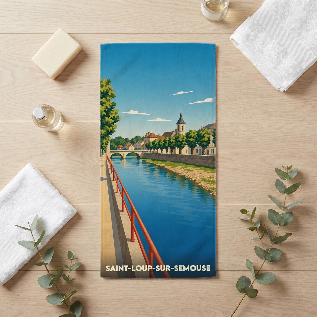 Serviette de bain souvenir de la ville de Saint-Loup-sur-Semouse avec une illustration stylisée des quais de la Semouse.