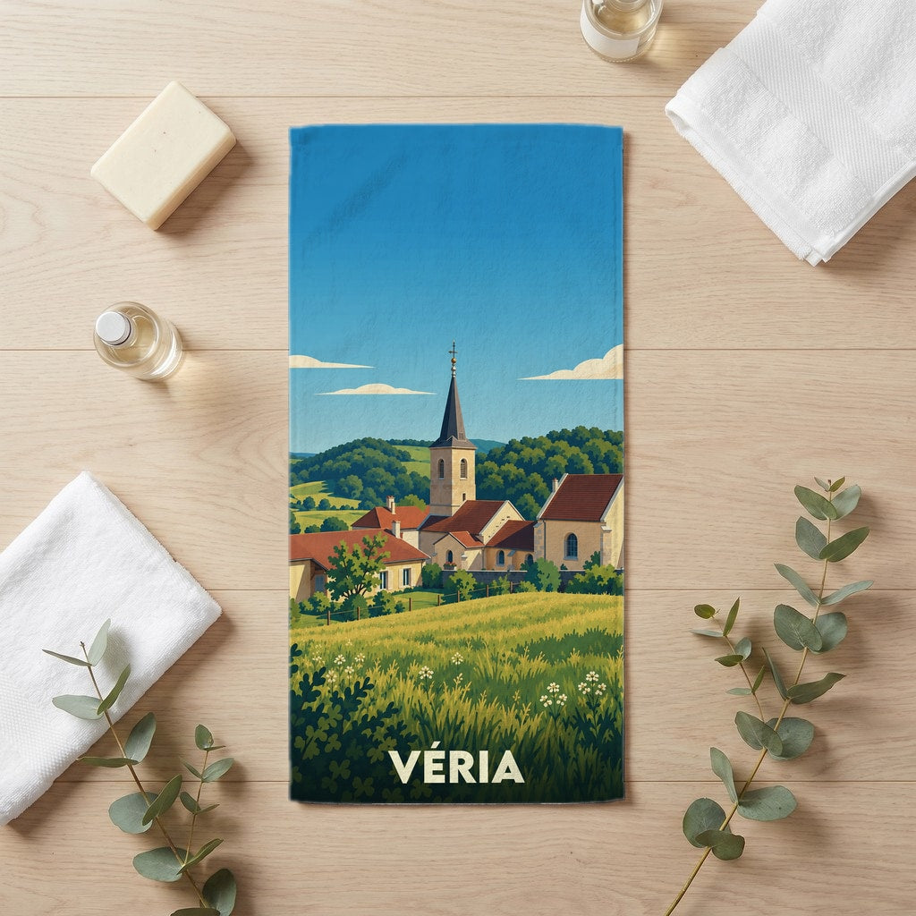 Serviette de bain souvenir de la ville de Véria avec une illustration de paysage champêtre.