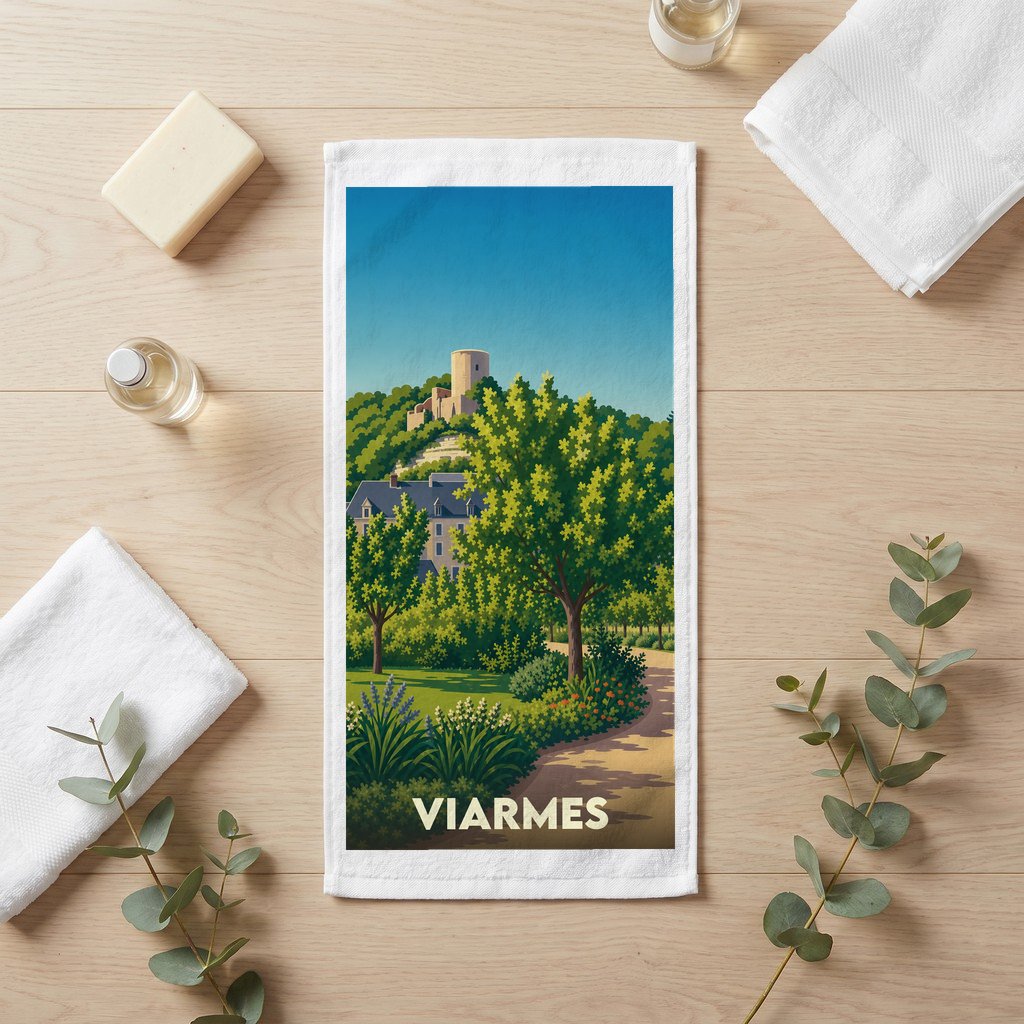 Serviette de bain souvenir de la ville de Viarmes avec une illustration stylisée.