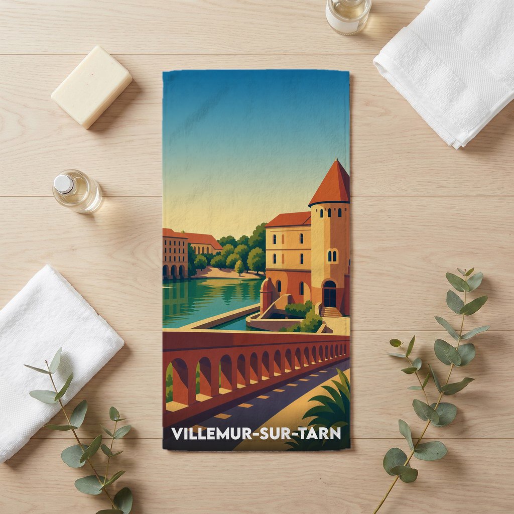Serviette de bain souvenir de la ville de Villemur-sur-Tarn avec une illustration stylisée.