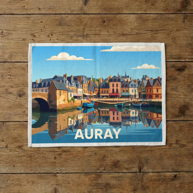 Torchon souvenir de la ville d'Auray avec une illustration stylisée et colorée de son port.