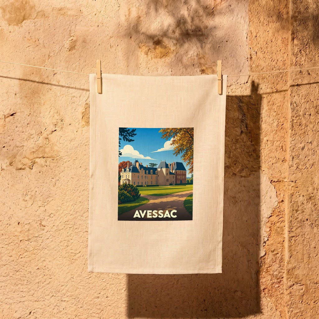 Torchon souvenir de la ville d'Avessac illustré d'un château dans un paysage arboré stylisé.