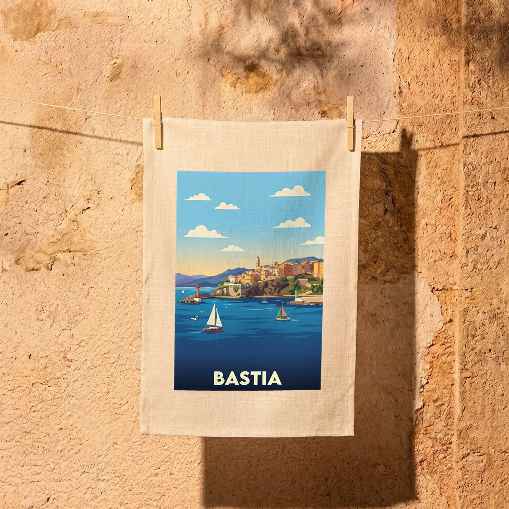 Torchon souvenir de la ville de Bastia avec une illustration stylisée du port.