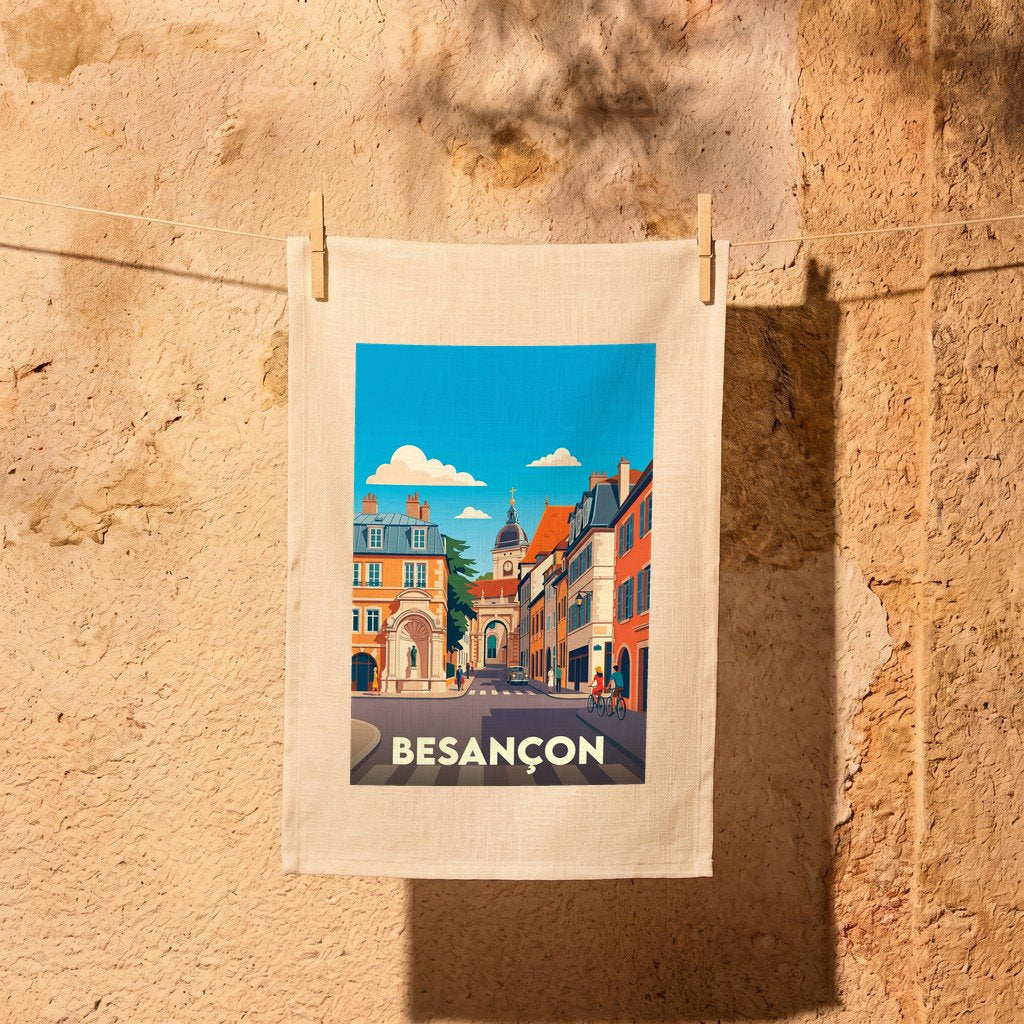 Torchon souvenir de la ville de Besançon avec une illustration stylisée de ses rues et monuments historiques.