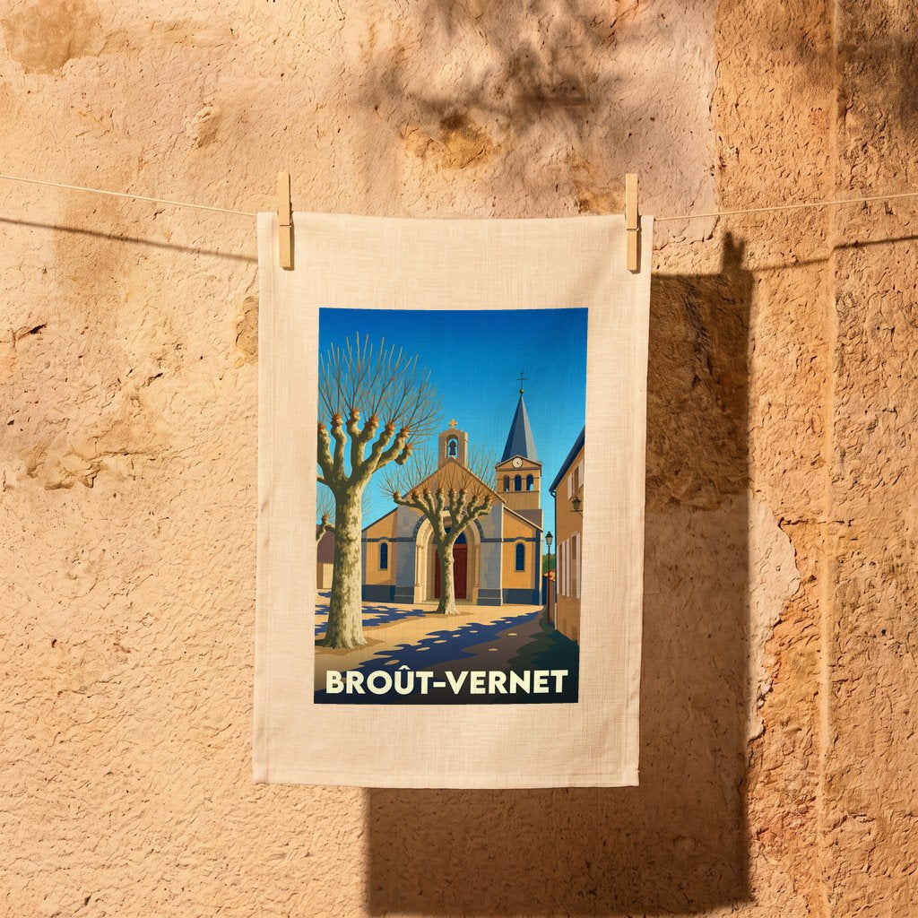 Torchon souvenir de la ville de Broût-Vernet avec une illustration stylisée de son église.