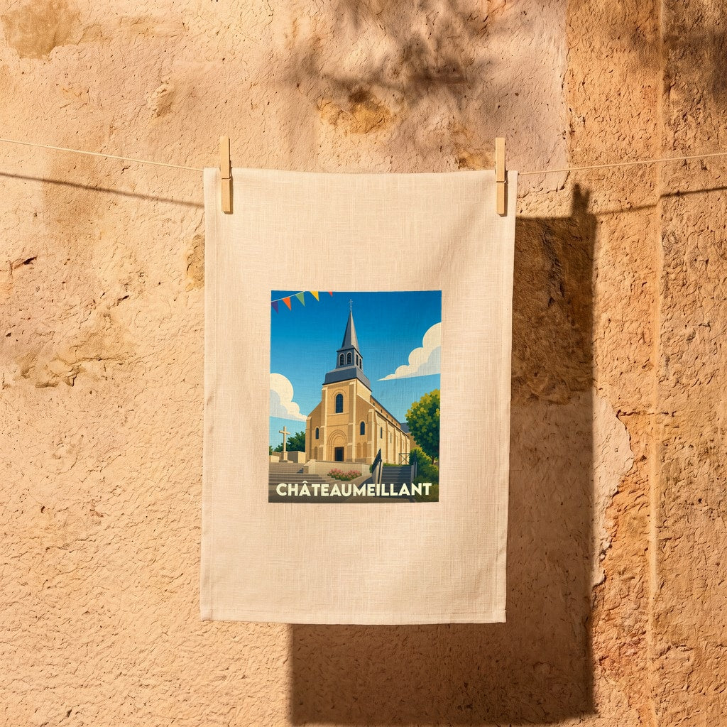 Torchon souvenir de la ville de Châteaumeillant avec une illustration stylisée de son église.