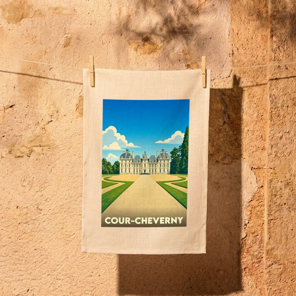 Torchon souvenir de la ville de Cour-Cheverny avec une illustration stylisée de son château.