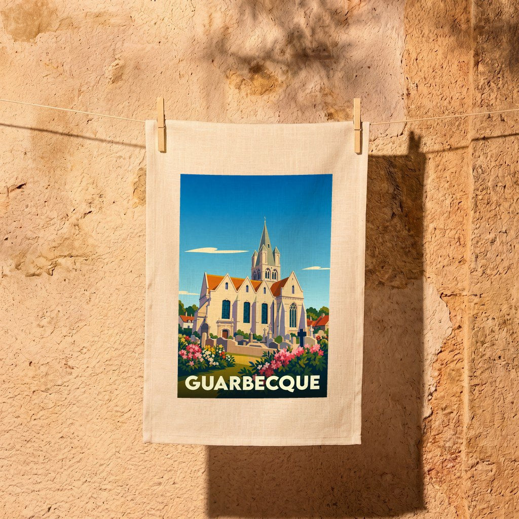 Torchon souvenir de la ville de Guarbecque avec une illustration stylisée de son église.