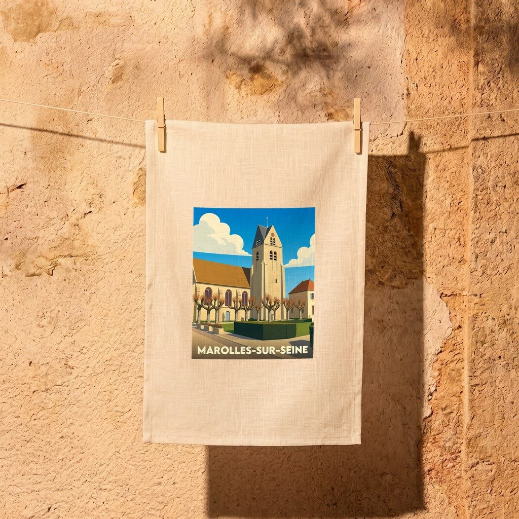 Torchon souvenir de la ville de Marolles-sur-Seine avec une illustration stylisée de son église.