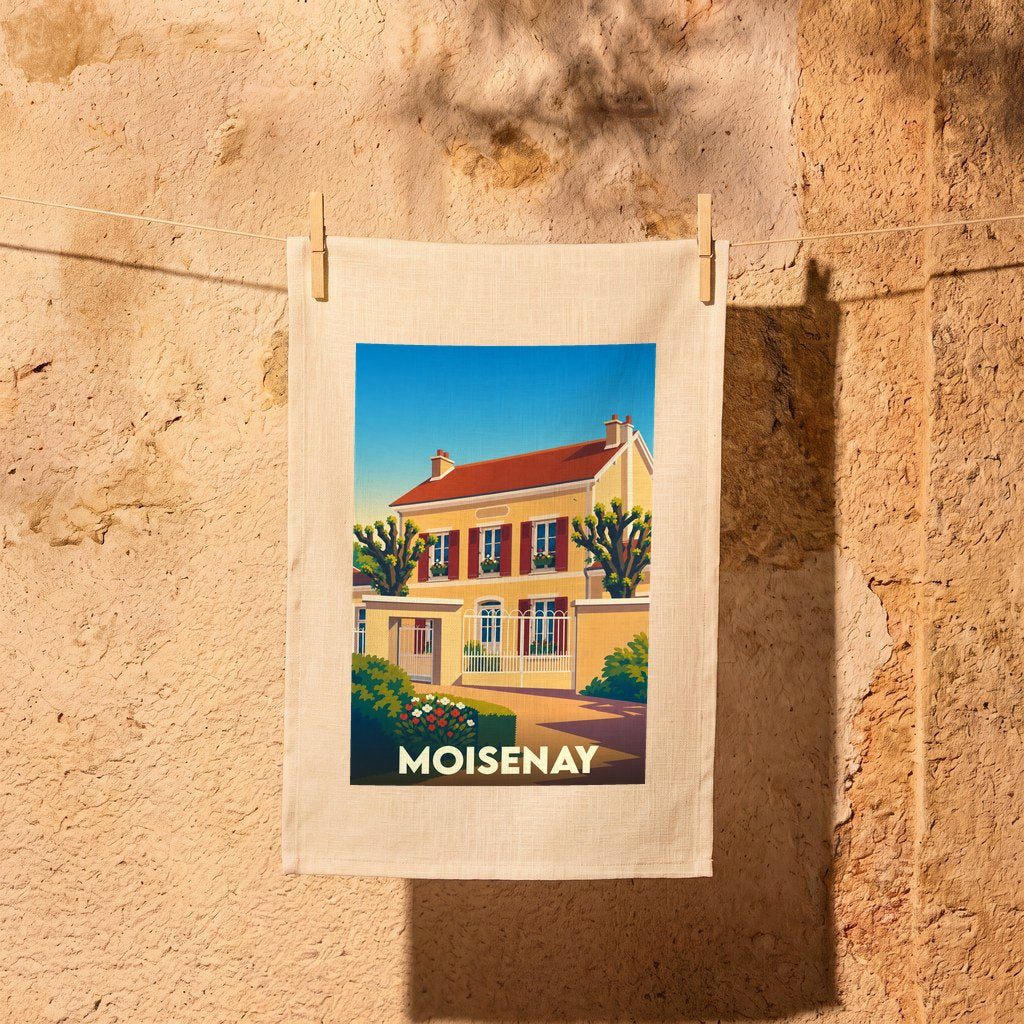 Torchon souvenir de la ville de Moisenay avec une illustration stylisée d'une maison traditionnelle.