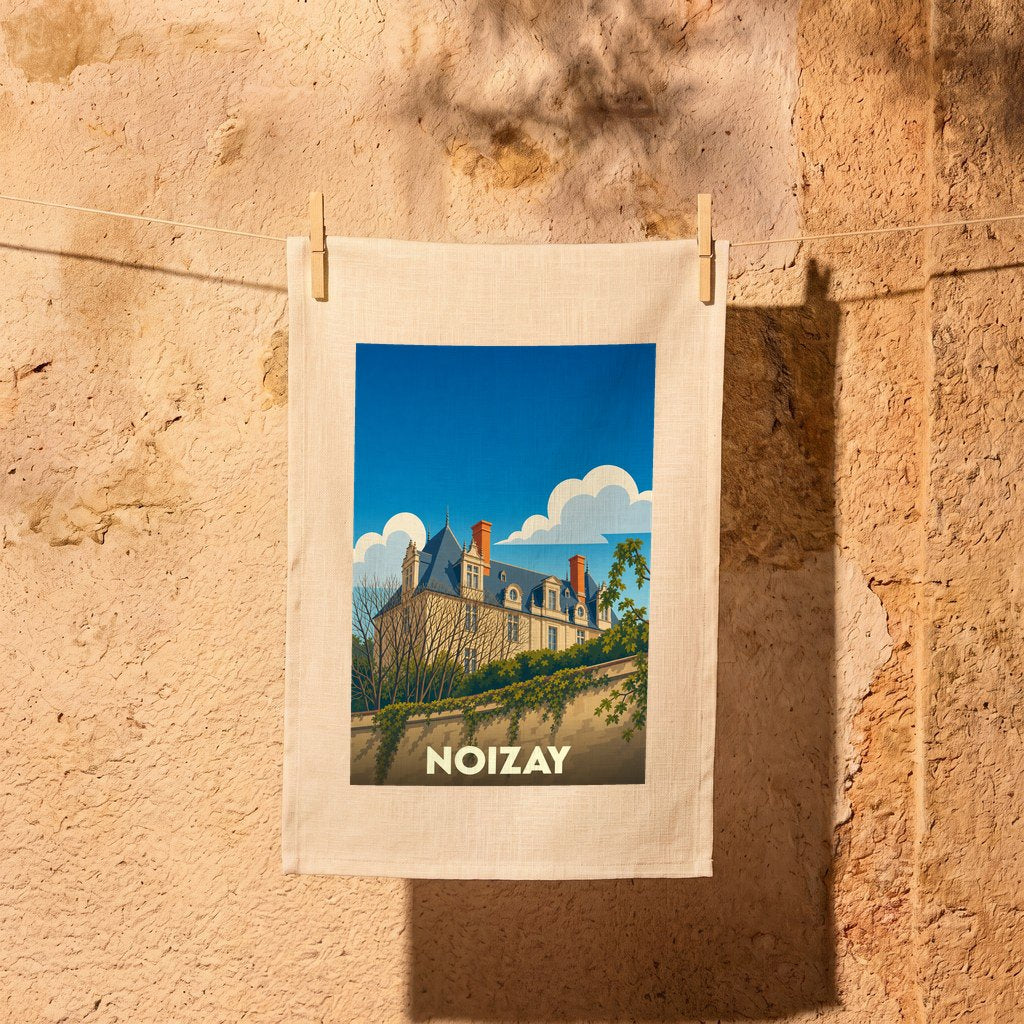 Torchon souvenir de la ville de Noizay avec une illustration stylisée de son château.
