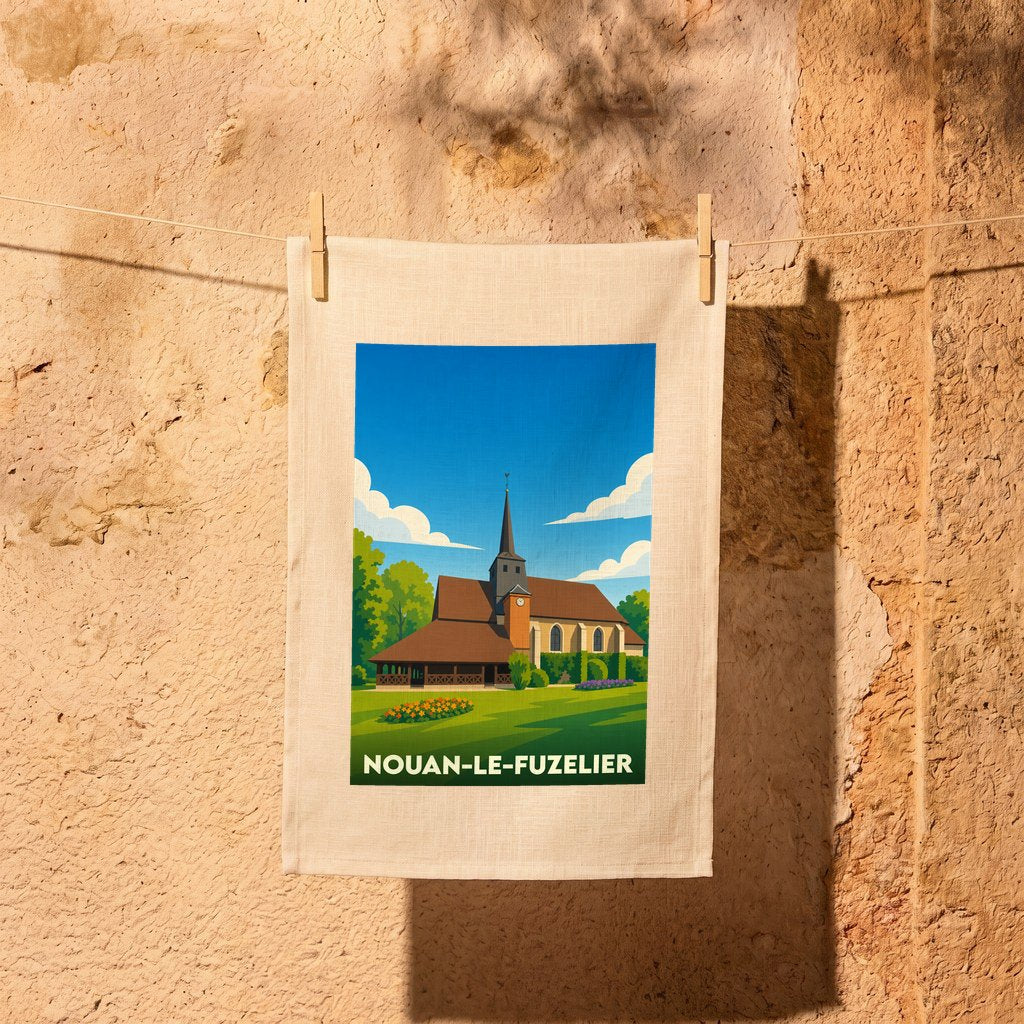 Torchon souvenir de la ville de Nouan-le-Fuzelier avec une illustration stylisée de son église.