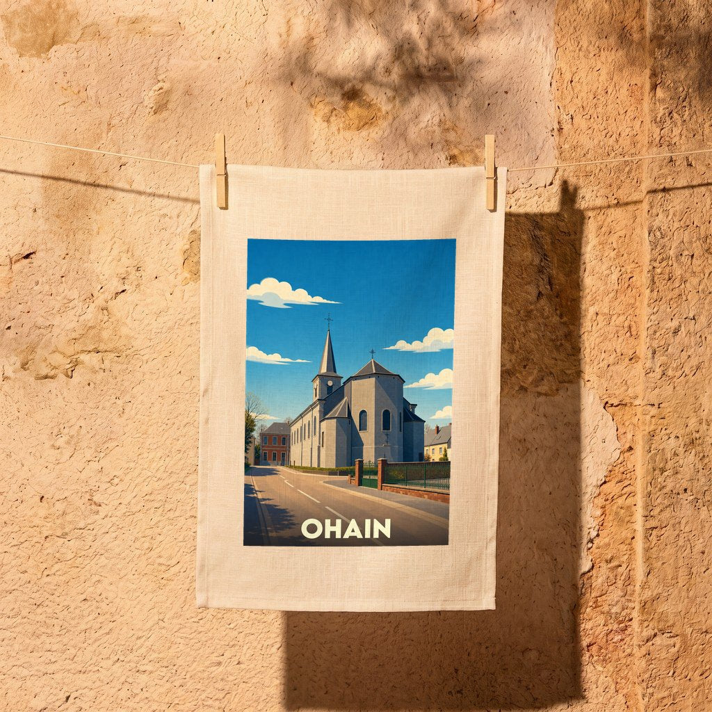 Torchon souvenir de la ville de Ohain avec une illustration stylisée de son église.