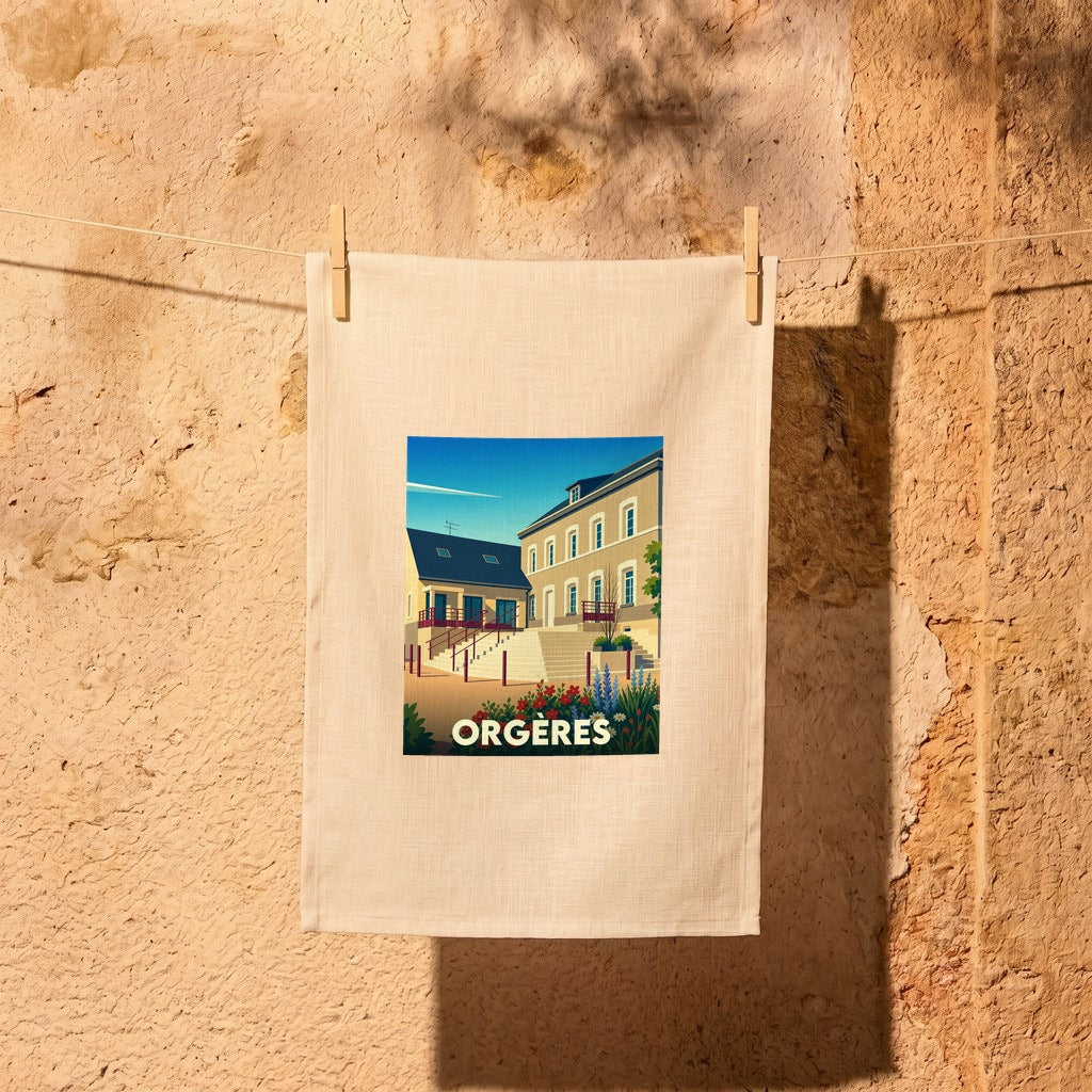 Torchon souvenir de la ville d'Orgères avec une illustration stylisée et colorée.