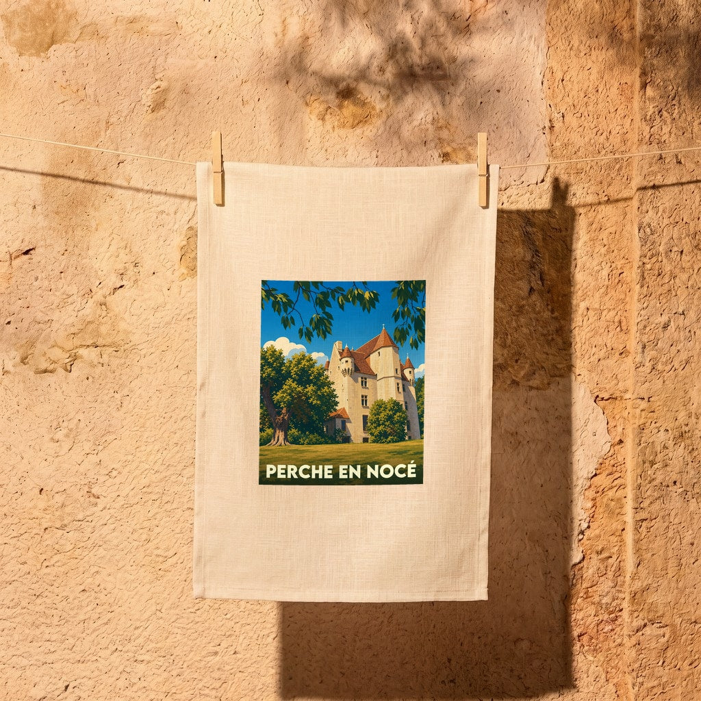 Torchon souvenir de Perche en Nocé avec une illustration stylisée d'un château.