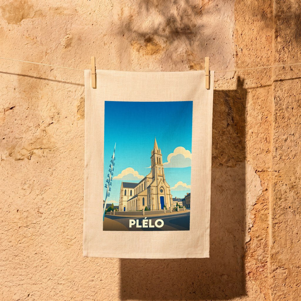 Torchon souvenir de la ville de Plélo avec une illustration stylisée de son église.