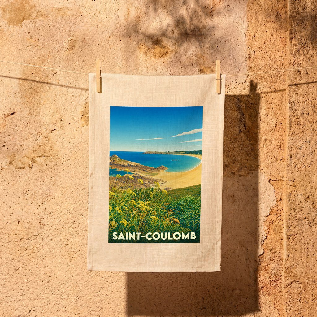 Torchon souvenir de la ville de Saint-Coulomb avec une illustration stylisée d'un paysage côtier.
