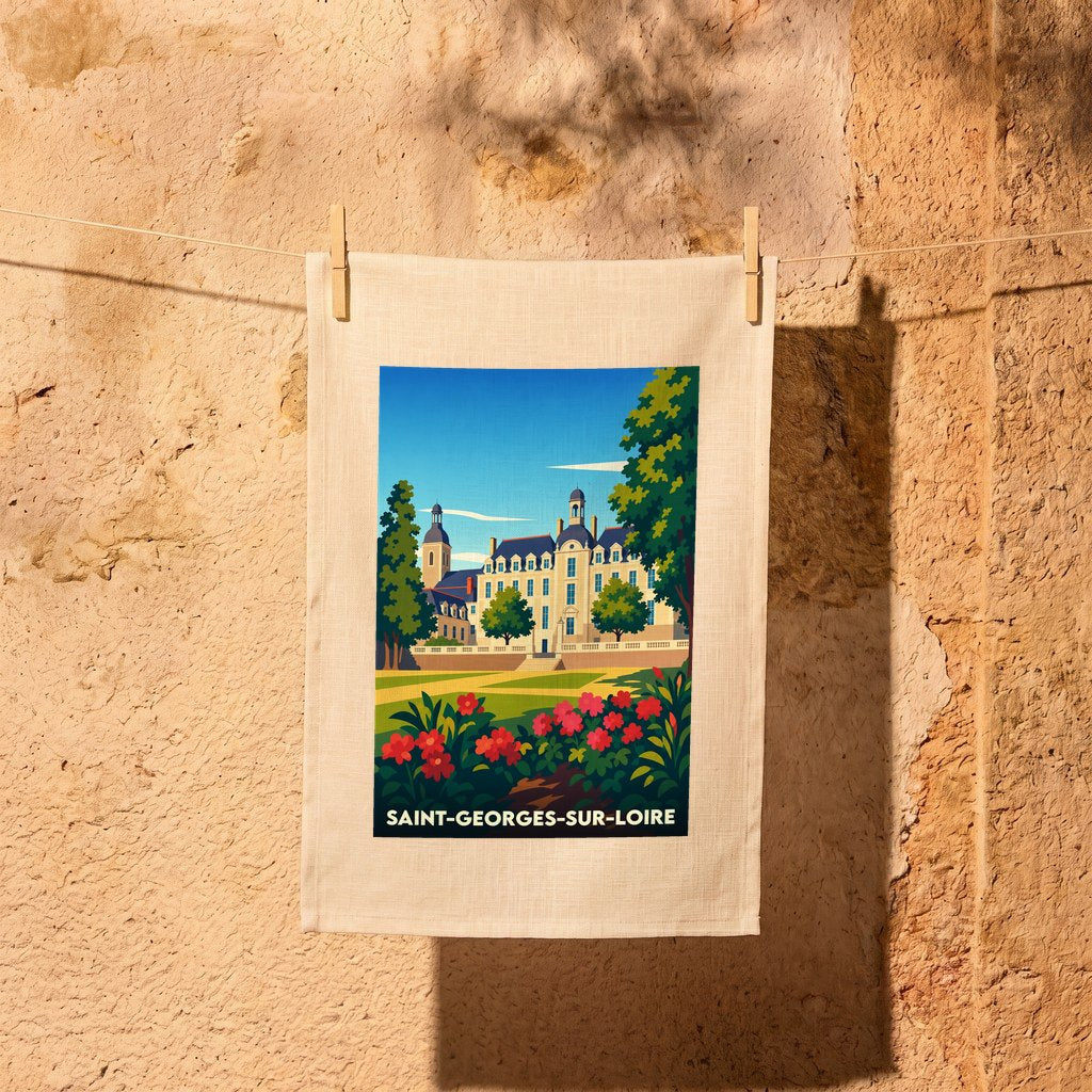 Torchon souvenir de la ville de Saint-Georges-sur-Loire avec une illustration stylisée de son château.