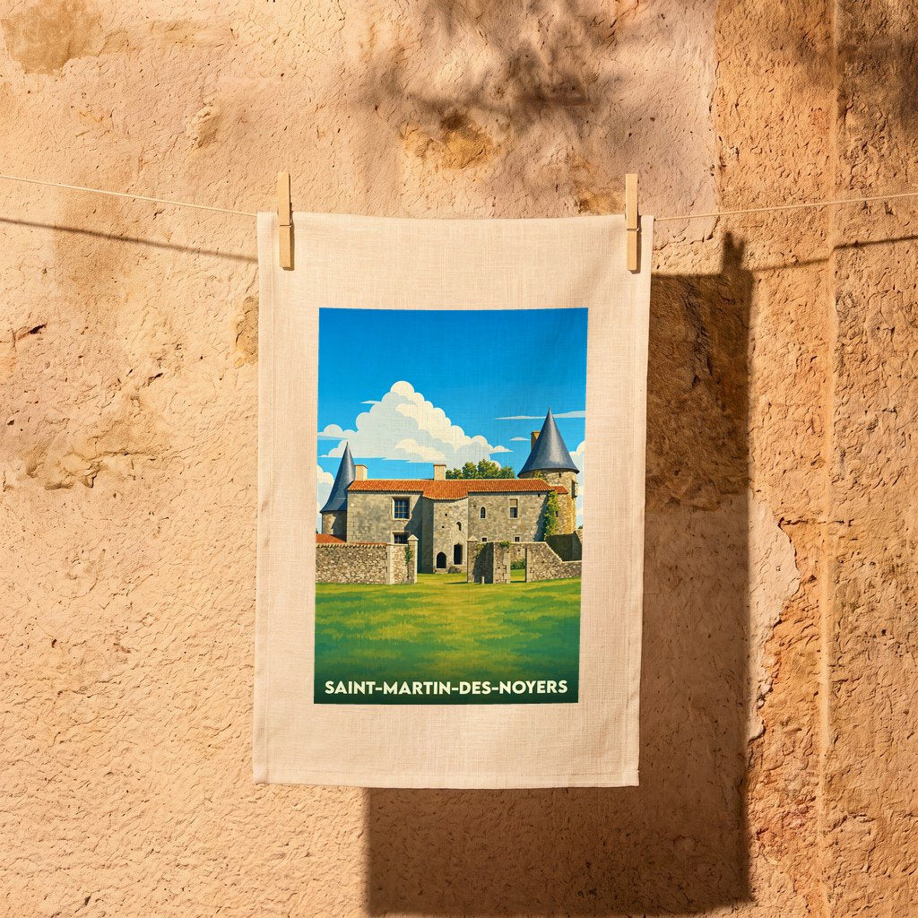 Torchon souvenir de la ville de Saint-Martin-des-Noyers avec une illustration stylisée de son château.