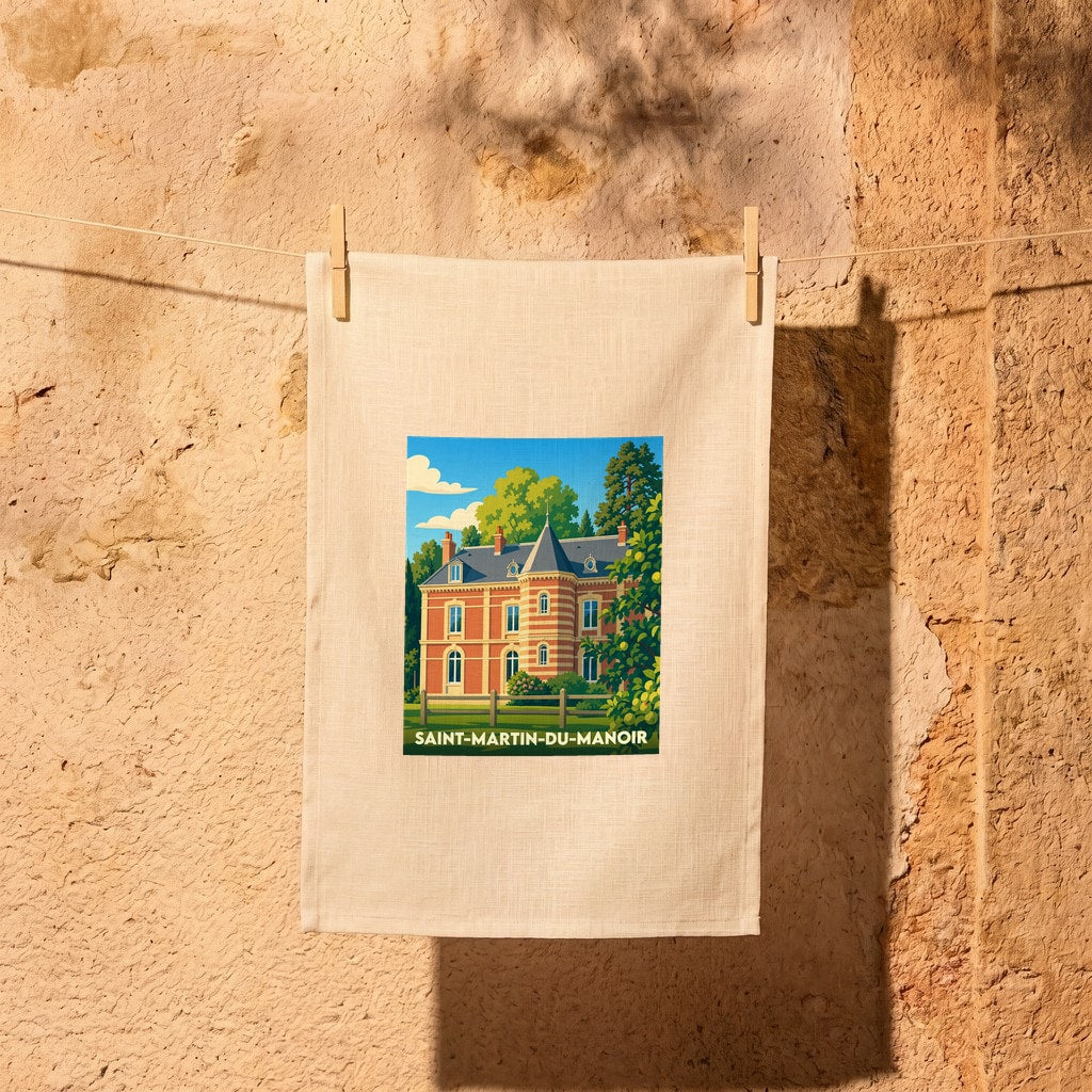 Torchon souvenir de la ville de Saint-Martin-du-Manoir avec une illustration stylisée de son château.