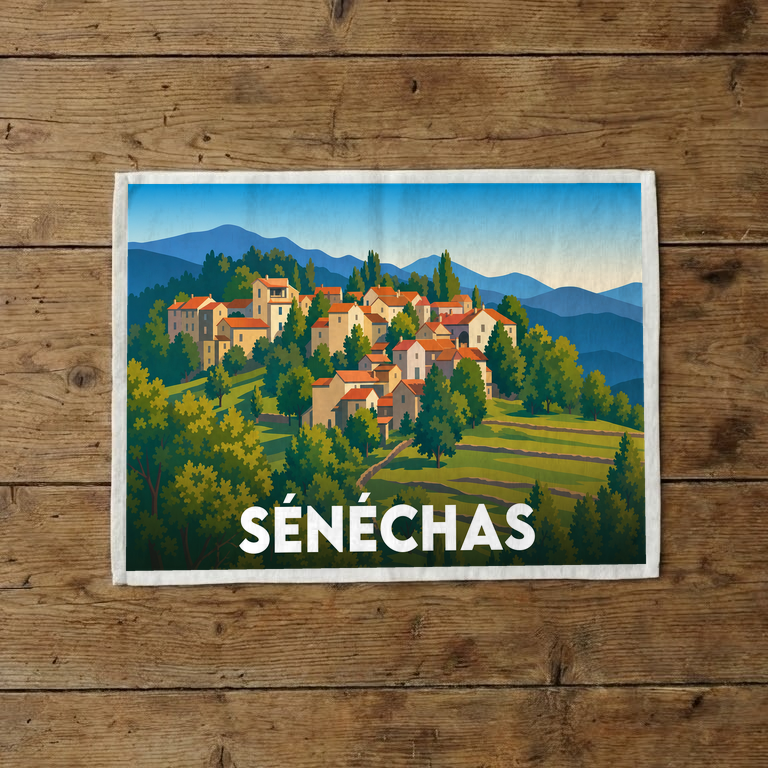 Torchon souvenir de la ville de Sénéchas avec une illustration stylisée du village.