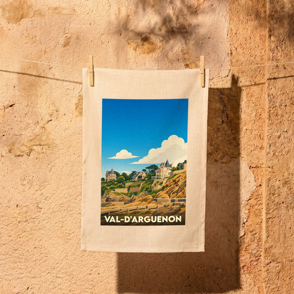 Torchon souvenir de la ville de Val-d'Arguenon orné d'une illustration stylisée de son paysage côtier.