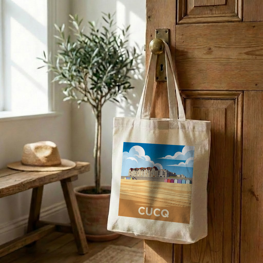 Tote bag souvenir de la ville de Cucq avec une illustration stylisée.