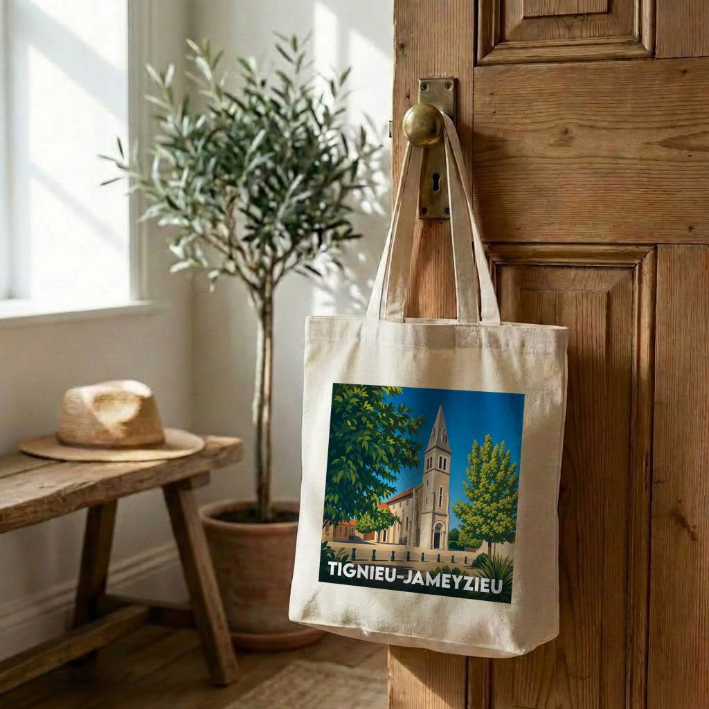 Tote bag souvenir de la ville de Tignieu-Jameyzieu avec une illustration stylisée de son église.