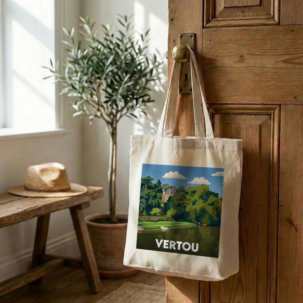 Tote bag souvenir de la ville de Vertou avec une illustration stylisée du paysage local.