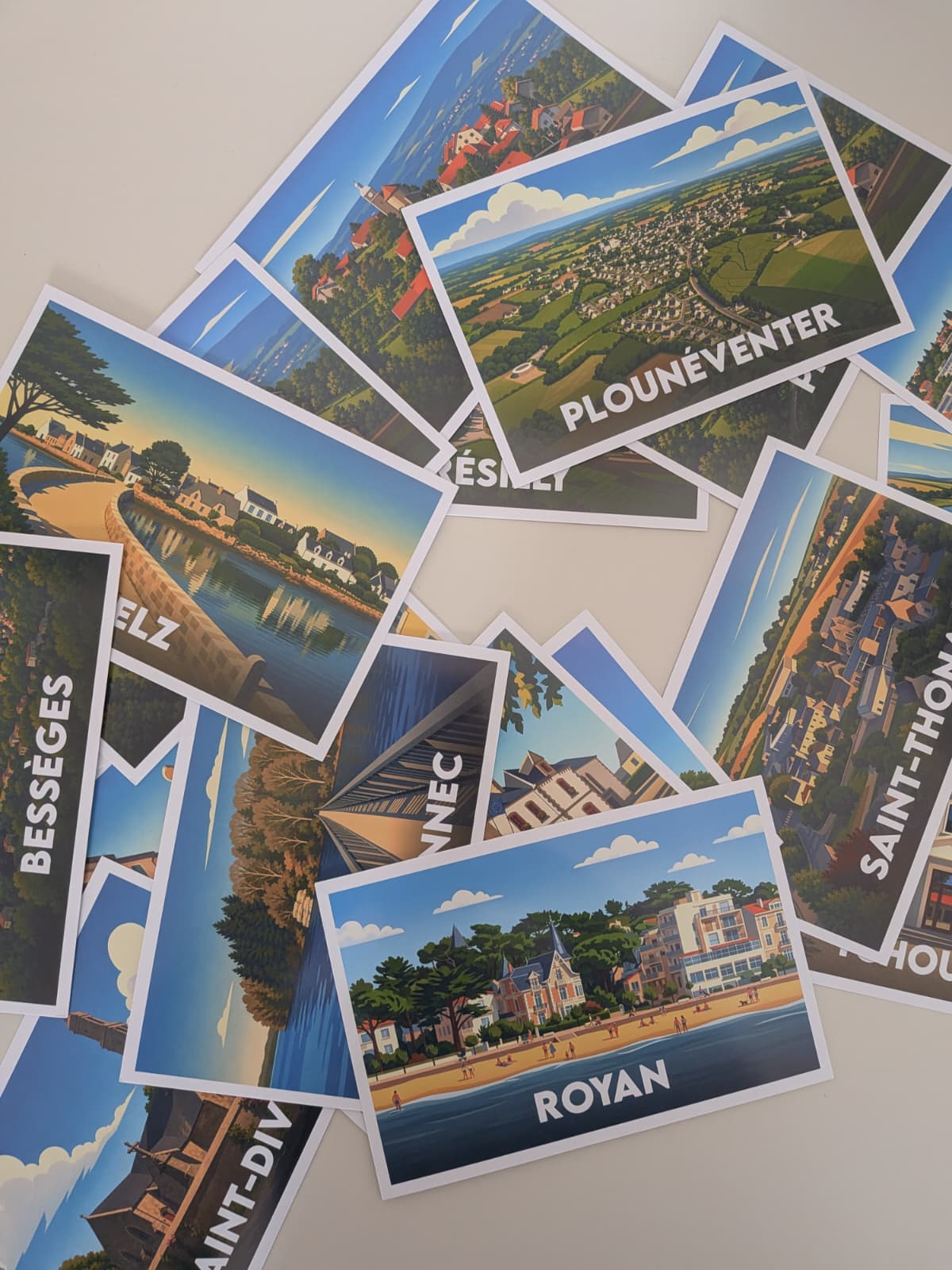 Cartes postales Club Chauvin : Royan, Plounéventer, Bessèges, Saint-Thonan…