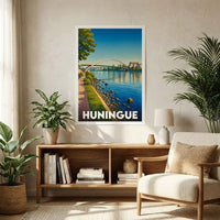Affiche souvenir grand format de la ville de Huningue avec une illustration stylisée d'un pont enjambant le Rhin.